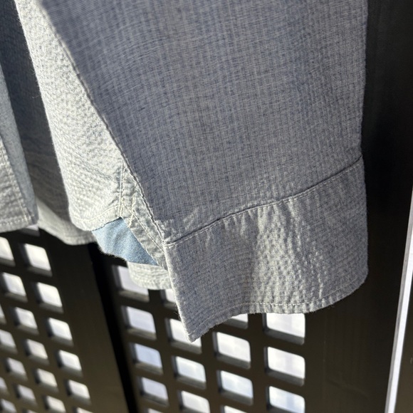 π Tommy Bahama Blue Chambray Button Down Shirt Menβs Medium π - Picture 7 of 15